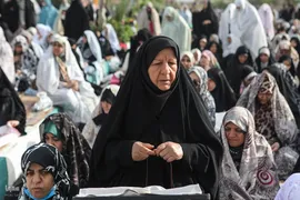 نماز عید سعید فطر در حرم حضرت عبدالعظیم(ع)