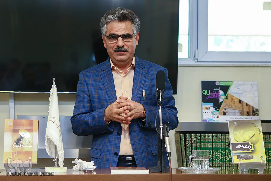فوت کوزه‌گری پژوهش‌‌ از نظر نعمت‌الله فاضلی