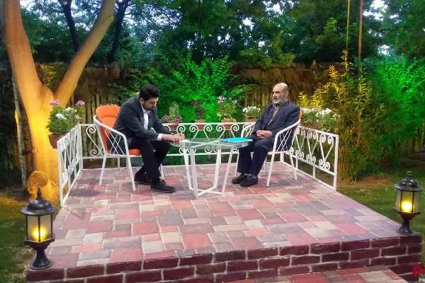 از مقاومت ملا احمد نراقی تا نهضت امام خمینی (ره)