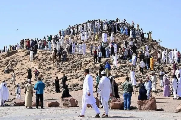 Sambutan meluas jemaah haji melawat masjid dan monumen bersejarah di Madinah