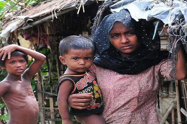عودة أول عائلة من الروهينغا الفارين لبنغلاديش إلى ميانمار