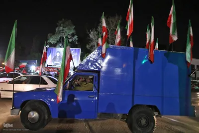 بیعت مردم شیراز در نخستین شب سال ۱۴۰۵ با رهبر معظم انقلاب
