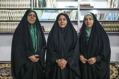 جلسه آموزش قرآن در کانون الزهراء(س)