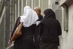 جريمة عنصرية بشعة ضد مسلمة في بلجيكا