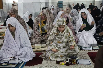 اعتکاف دانشجویی دانشگاه بیرجند
