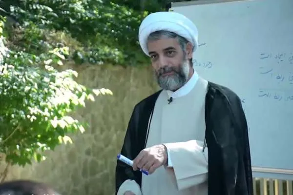 تفاوت دیدگاه ملاصدرا و آیت‌الله مصباح یزدی درباره تشکیکی بودن اراده