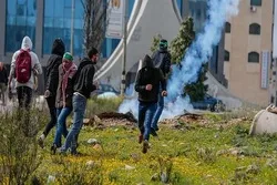 غرب اردن پر صیہونی جارحیت، 27 فلسطینی اور ایک صیہونی زخمی