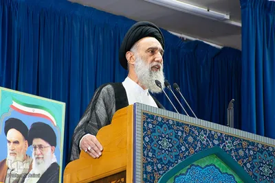 اقامه نماز عید فطر در مصلای اصفهان