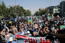 راهپیمایی مردم تهران در اعتراض به اغتشاشات اخیر