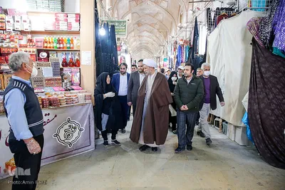 امام جمعه شيراز پای درد و دل کسبه و بازاریان