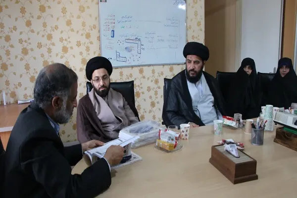 نشست مدیرعامل اتحادیه مؤسسات قرآنی با مدیر جامعة‌القرآن برگزار شد
