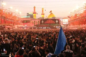 Peregrinos do Arbaeen no Bain-ul-Haramain, em Karbala