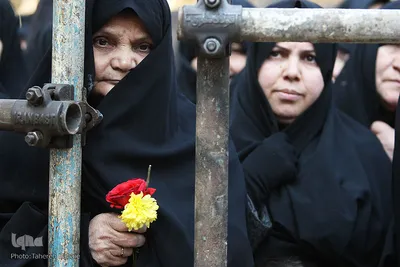 تشییع پیکر دو شهید گمنام در نعمت آباد تهران