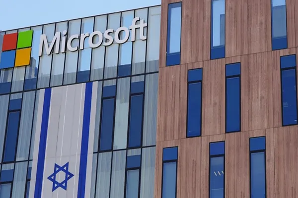 Microsoft alimenta genocidio en Gaza y silencia a empleados indignados