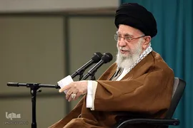 حضرت آیت‌الله خامنه‌ای، رهبر معظم انقلاب اسلامی 