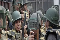 Jurnalis yang Mengungkap Penghinaan terhadap Nabi (saw) Ditangkap