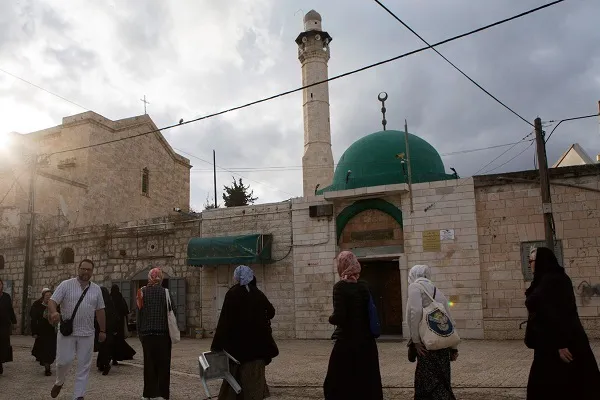 ‘War on Islam’: Condemnations Follow After Israeli Ban on Mosques' Adhan Broadcasts