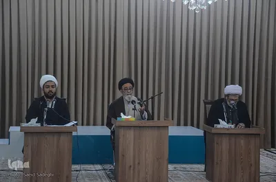 نشست علمی تبیین حقایق و ارزش‌های انقلاب در تبریز