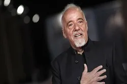 Paulo Coelho cite le Coran pour annoncer un don aux victimes du séisme en Turquie