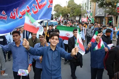 حضور اراکی‌ها در راهپیمایی 13 آبان