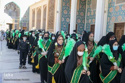 گلباران حرم های مطهر حضرت شاهچراغ (ع) و حضرت «ام احمد (س)»
