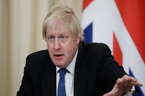 Boris Johnson'dan tepki çeken 'peçe' yazısı