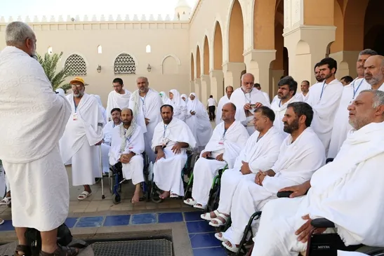 حج عارفان در میقات عشق با احرام و لبیک