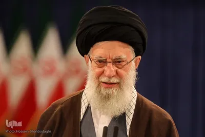 حضور مقام معظم رهبری در پای صندوق رای