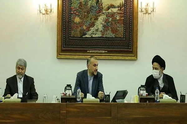 تلاش وزارت خارجه جهت تسهیل عزیمت حجاج ایرانی