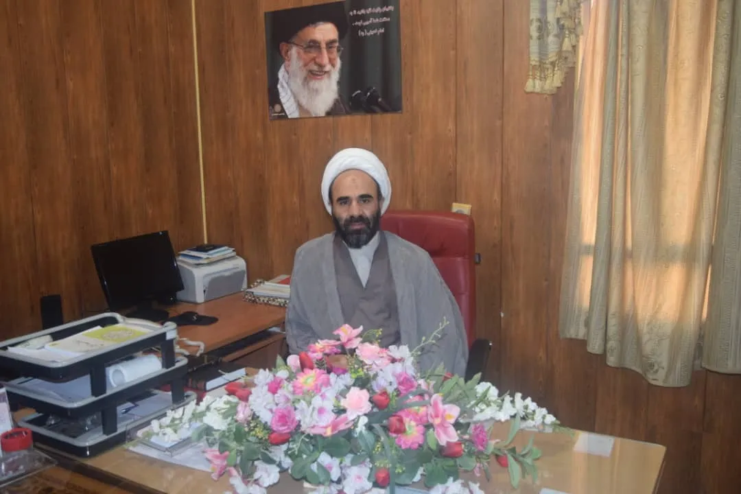 بررسی اشتغال زن از نگاه اسلام / کارکردن زن بیرون از منزل موجب تقویت اجتماع می‌شود