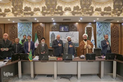 همایش ملی تجلیل از واقفین حرم مطهر رضوی در اصفهان