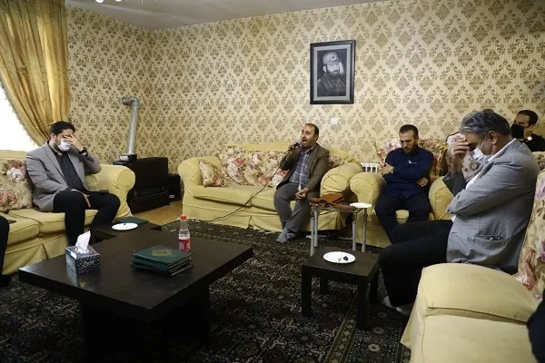 برپایی «روضه خانگی، زندگی حسینی» در منازل خانواده‌ شهدا