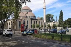 Almaniyada məscidlərə hücum çoxalıb