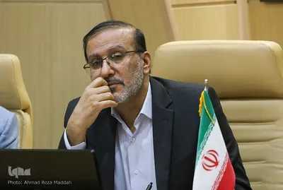 نشست تعامل با فعالان قرآنی استان فارس