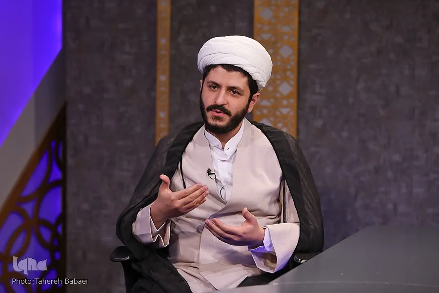 حجاب به یک نماد سیاسی تبدیل شده است/ اهمیت فرهنگ رواداری در حل مسئله حجاب + فیلم