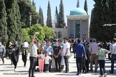 گردشگران نوروزی در آرامگاه سعدی‎‎