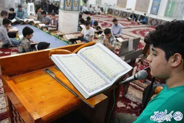عکس | محفل انس با قرآن در مسجد شهدای باغ‌ زهرا(س) بوشهر