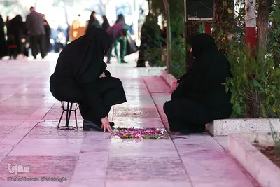 مراسم گلباران و عطرافشانی مزار مطهر شهدا در قم