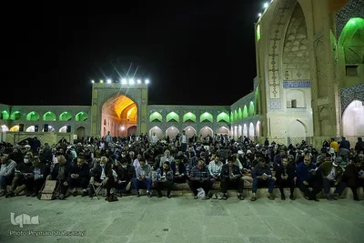 قرار بندگی؛ مناجات در مسجد جامع اصفهان