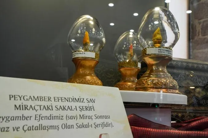 Kutsal emanetler, ramazan boyunca 6 şehirde ziyarete açılacak