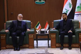 جلوه برادری ایران و عراق با میزبانی مردم نجف از رهبر شهید