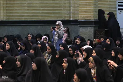 همزمان با پنجمین سالروز شهادت سردار شهید حاج قاسم سلیمانی، محفل انس با قرآن کریم با عنوان «سرباز قرآن» در حسینیه حضرت فاطمه‌الزهرا(س) پادگان ولیعصر(عج) برگزار شد.