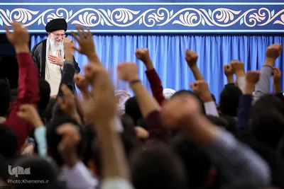 دیدار جمعی از دانشجویان با رهبر انقلاب