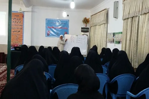 برپایی دوره تربیت مربی روش تدریس تجوید در مؤسسه کریمه اهل‌ بیت گلستان