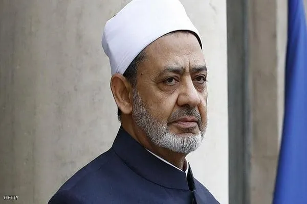 شيخ الأزهر يطالب بإقرار تشريع يجرم معاداة الإسلام