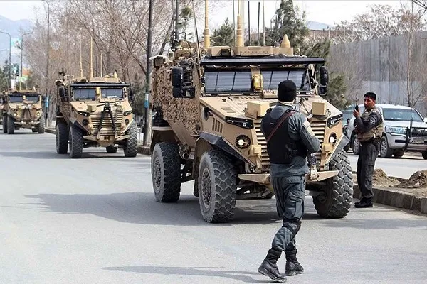 Afganistan'da Taliban bomba yüklü araçla saldırdı: 3 ölü