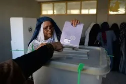 Afghanistan : plusieurs explosions pendant la présidentielle