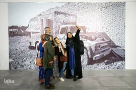 رونمایی از کتاب مصور عکاسان جنگ اثر ساسان مویدی