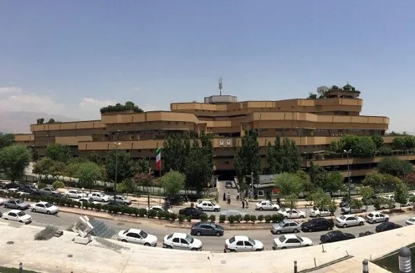 ورودی غربی کتابخانه ملی ایران قابل استفاده شد