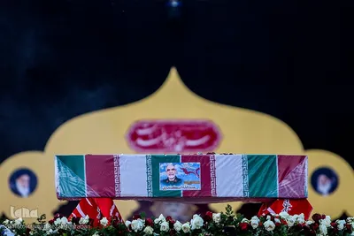 Teheran nimmt  Abschied von 5 Märtyrern der Schrein-Verteidiger